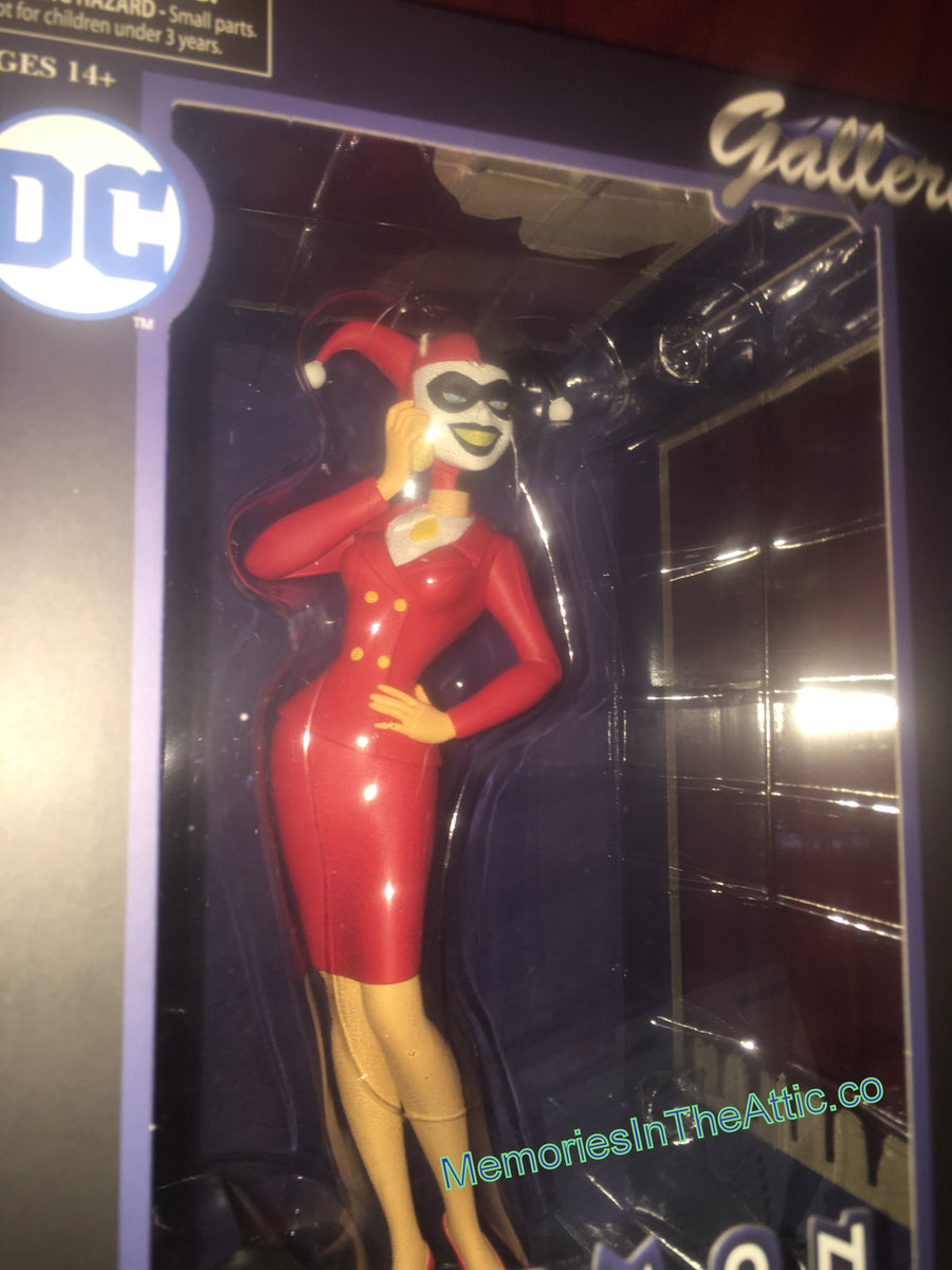 Diamond Select Toys DC Gallery Batman The Animated Series Lawyer Harle Memories In The Attic