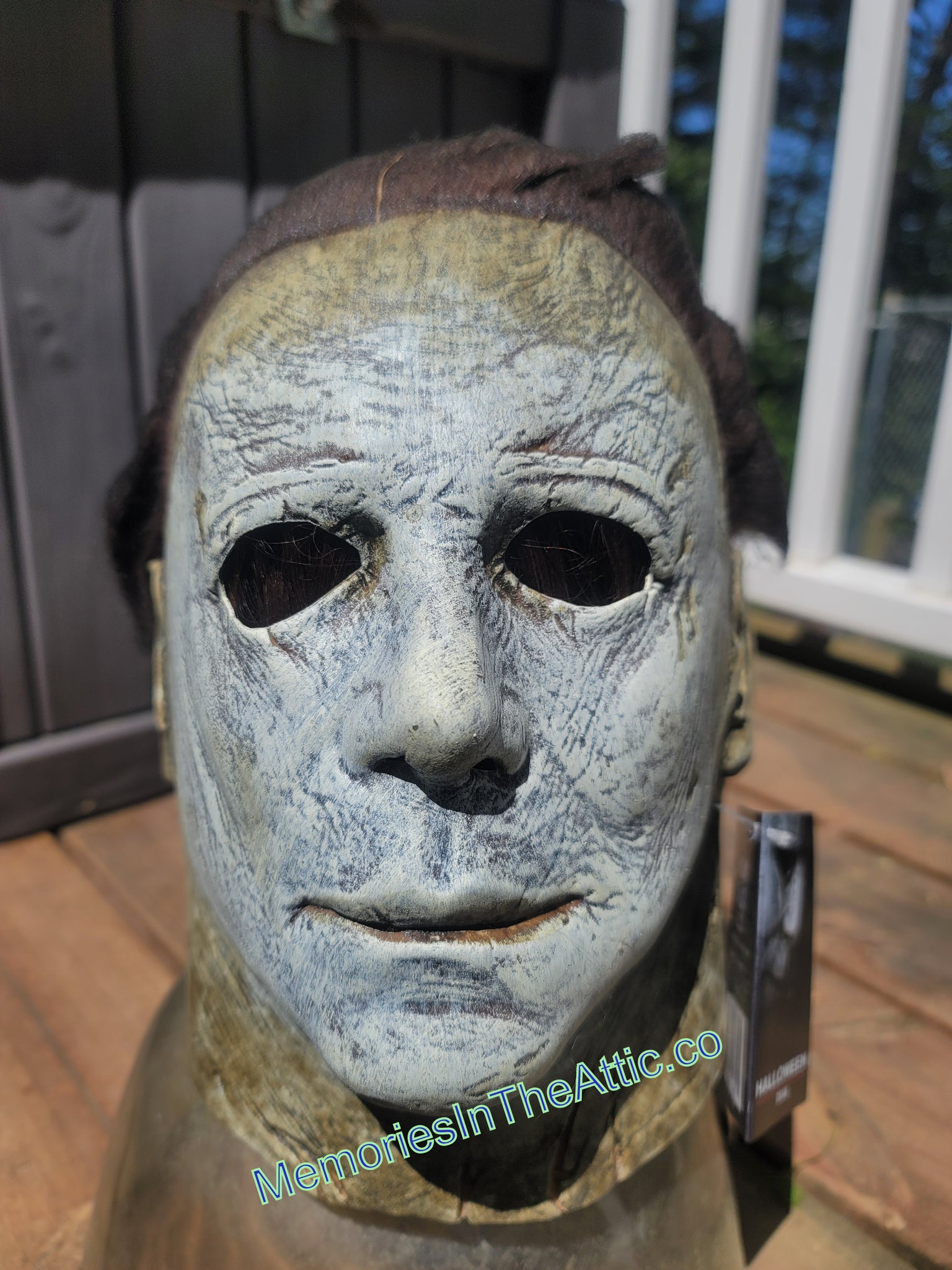 Trick or Treat Studios Halloween H2O Michael Myers Mask | Meses sin interés Trick or Treat Studios Halloween H2O Michael Myers Mask | Meses sin interés